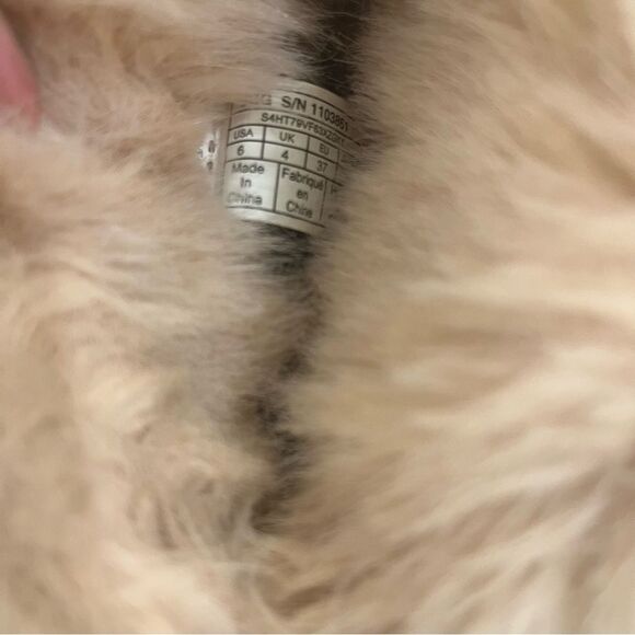 UGG Women's Fluffy Slippers - Light Pink - Picture 5 of 7